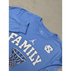 Nike Jordan UNC Tar Heels Family Long Sleeve T-Shirt Mens Medium Blue Basketball